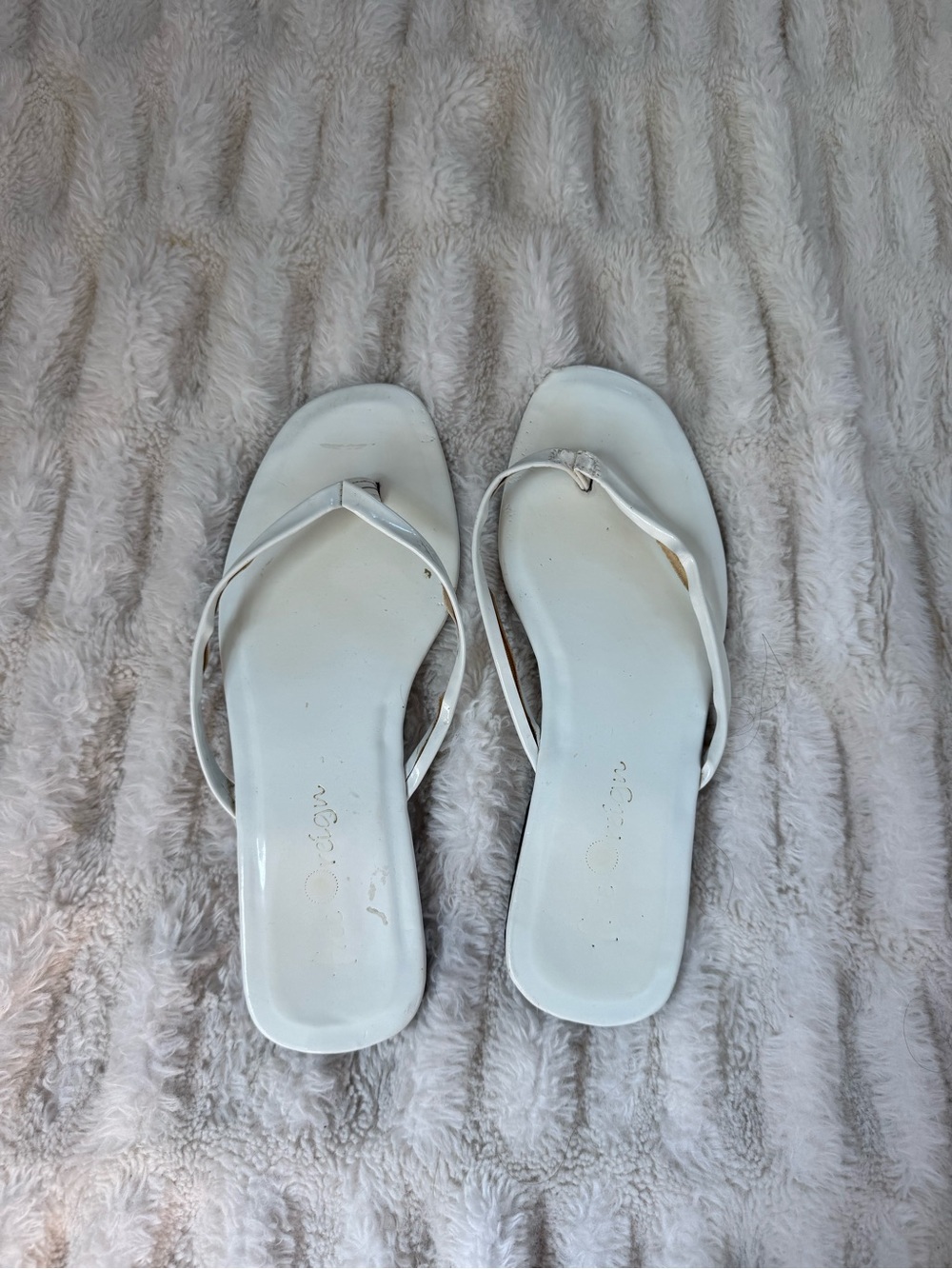 White Women's Square-Toe Flip Flop Sandals